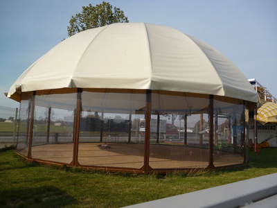 All Season Porolet market stall tents have the highest strength-to-weight ratio than any dome tent made of the same materials, making Porolet' domes strong, durable, lightweight, and highly portable.