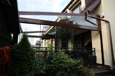 When considering a glass canopy for your home or business, it is important to consider its durability. A quality canopy will be both attractive and strong.