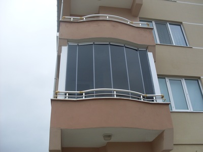 The Porolet balcony solutions from Balcony Systems are of a revolutionary innovative design which maximizes visibility and the views available from any balcony.