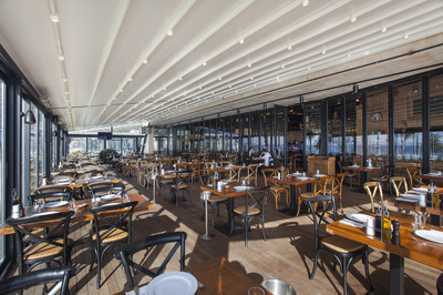 Z markizą wielkopowierzchniową POROLET wyznaczamy nowe standardy wielkości zacienienia - do 90 m2 cienia przy wysięgu maksymalnym 500 cm - idealne rozwiązanie zarówno dla restauracji jak i użytku prywatnego.