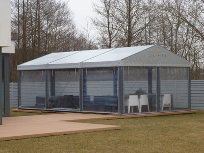 Porolet posiada własny Dział Konstrukcyjny i wykwalifikowanych konstruktorów opracowujących nasze hale namiotowe.
